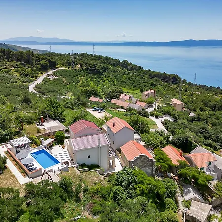 Villa Nina With Heated Pool & Seaview